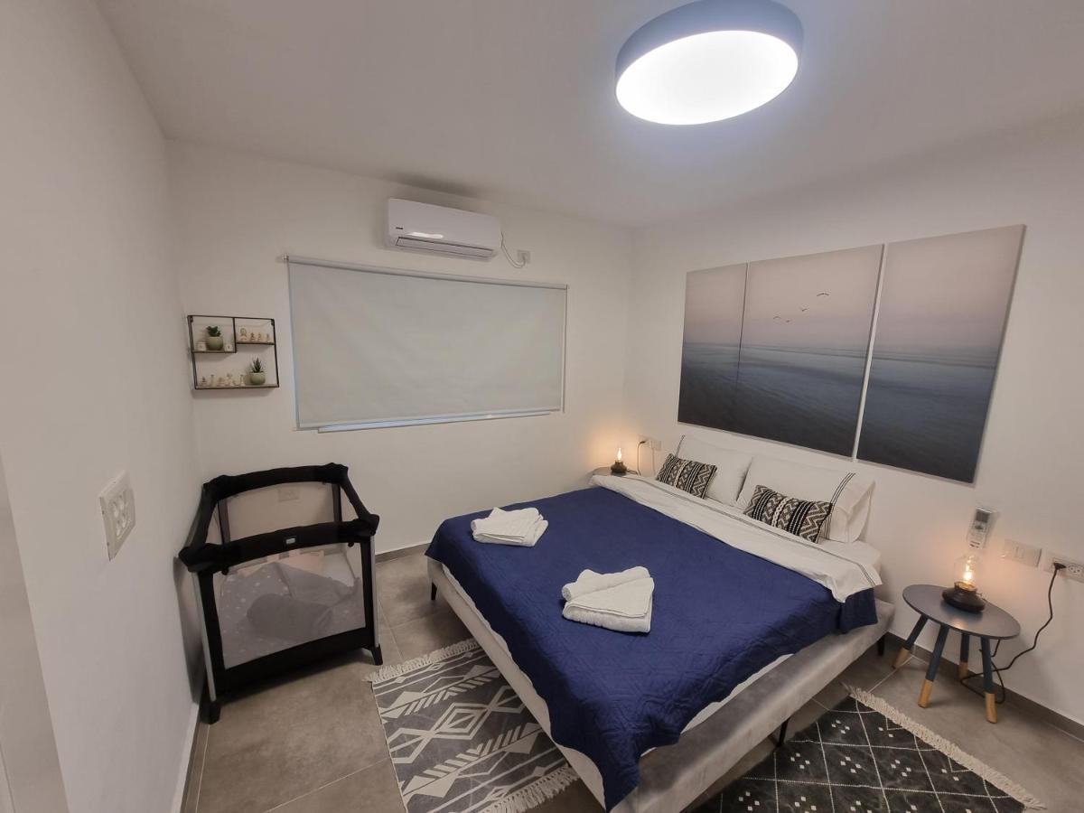 Beautiful 2-Bedroom Sea-View Apartment Netanja Exteriér fotografie